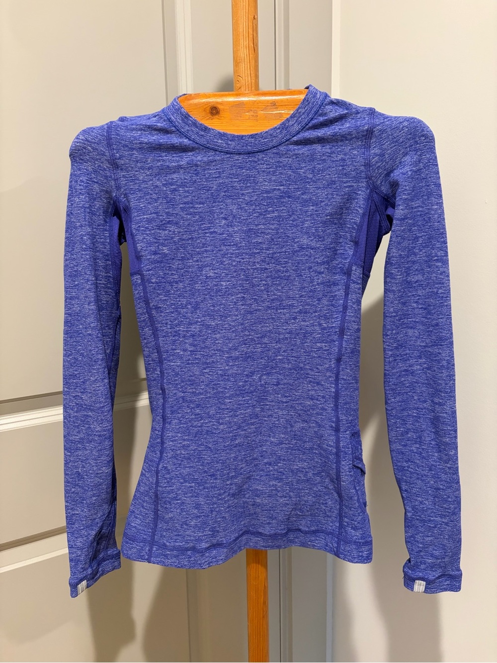 Lululemon Run Dash Static Long Sleeve Wish Blue Size 4